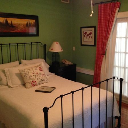 Mango Inn Bed And Breakfast Lake Worth Beach Room photo