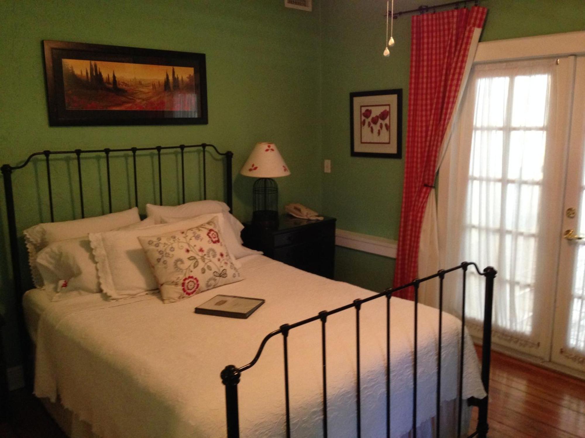 Mango Inn Bed And Breakfast Lake Worth Beach Room photo