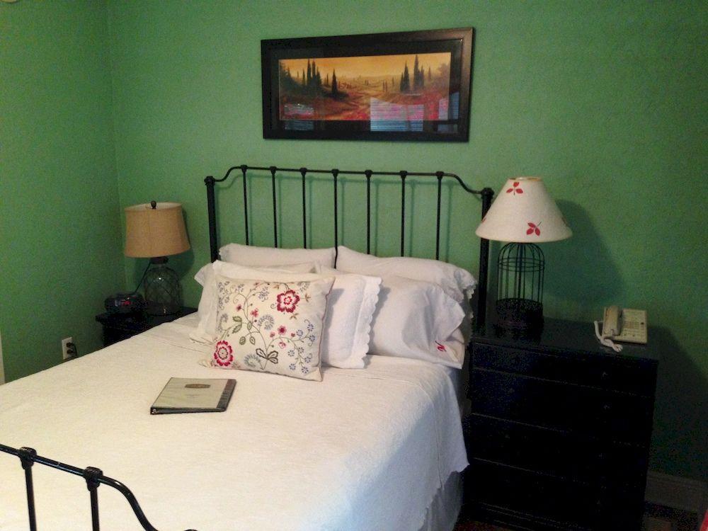 Mango Inn Bed And Breakfast Lake Worth Beach Exterior photo